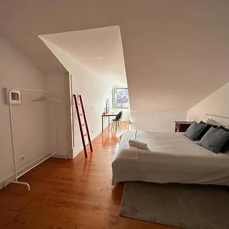 No Chiado Homestay *